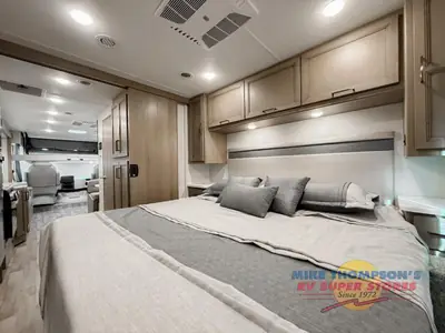 2026 Thor Motor Coach Hurricane photo 29