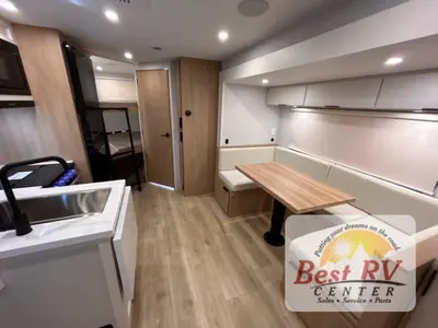 2026 Winnebago Thrive photo 21