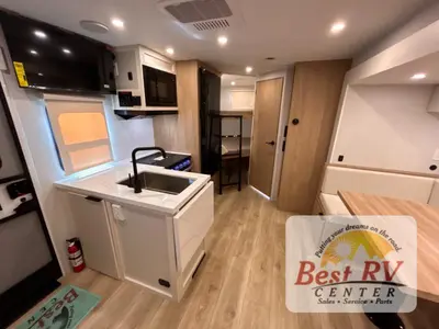 2026 Winnebago Thrive photo 23
