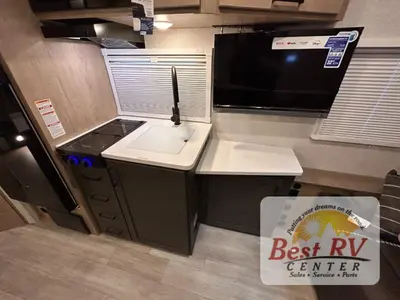 2026 Ember RV Overland Series photo 18