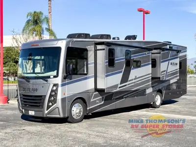 2026 Thor Motor Coach Outlaw Wild West Edition photo 3