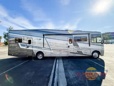 2026 Thor Motor Coach Outlaw Wild West Edition photo 8