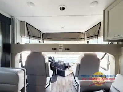2026 Thor Motor Coach Palazzo GT photo 11