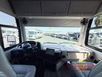 2026 Thor Motor Coach Palazzo GT photo 7