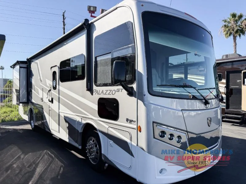 2026 Thor Motor Coach Palazzo GT exterior