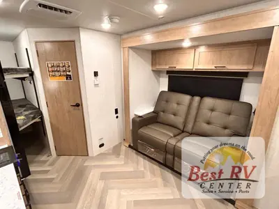 2026 Ember RV E-Series photo 15