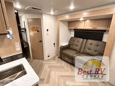 2026 Ember RV E-Series photo 10