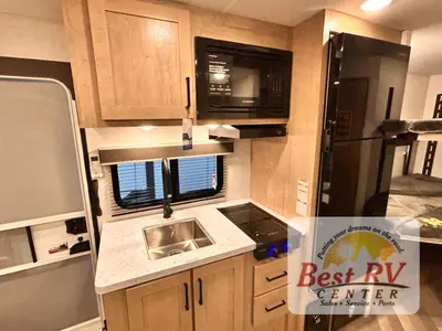 2026 Ember RV E-Series photo 22