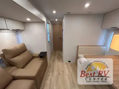2026 Winnebago Thrive photo 49