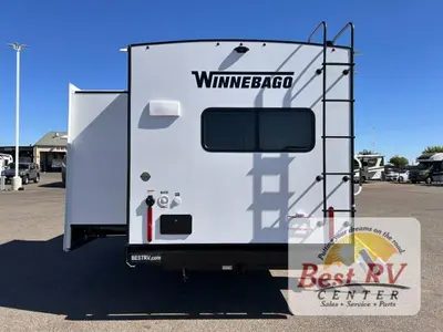 2026 Winnebago Thrive photo 4