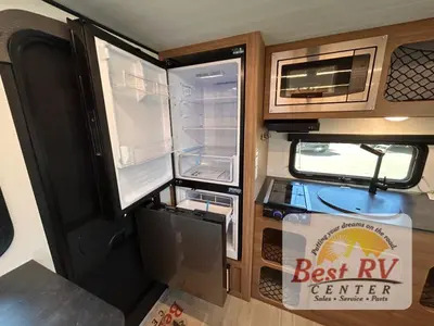 2026 Keystone RV Reign photo 34