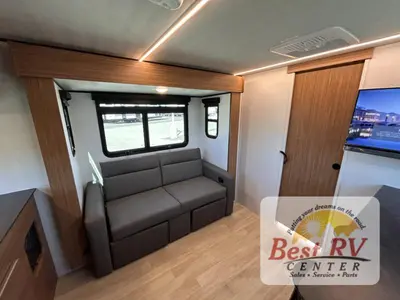 2026 Keystone RV Reign photo 11