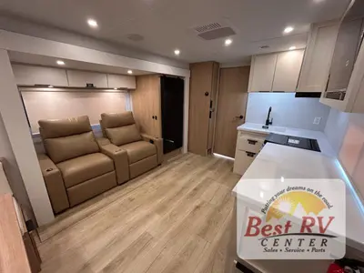 2026 Winnebago Thrive photo 10