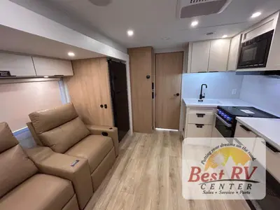 2026 Winnebago Thrive photo 21