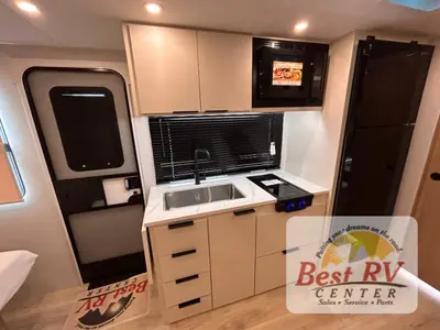 2026 Winnebago Micro Minnie photo 23