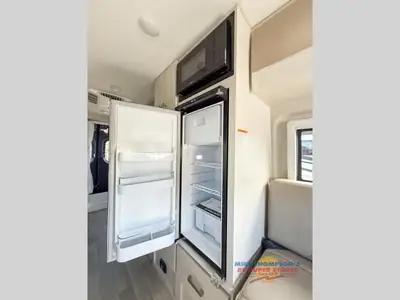 2026 Thor Motor Coach Sanctuary photo 18