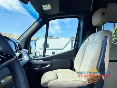 2026 Thor Motor Coach Sanctuary photo 12