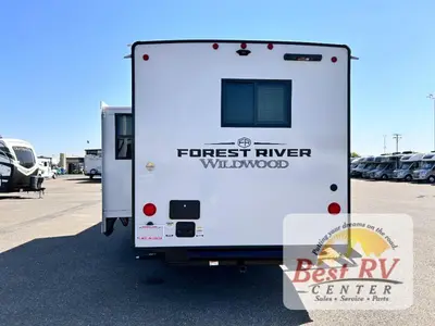 2026 Forest River RV Wildwood Heritage Glen Hyper-Lyte photo 4