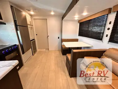 2026 CrossRoads RV Zinger photo 17