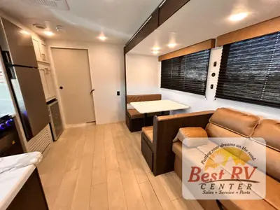 2026 CrossRoads RV Zinger photo 16
