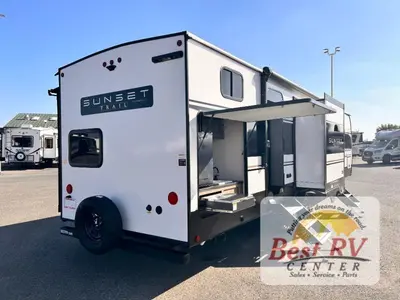 2026 CrossRoads RV Sunset Trail photo 4