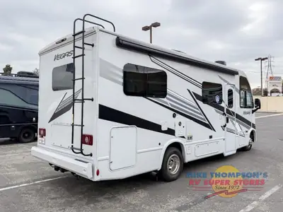 2026 Thor Motor Coach Vegas photo 6