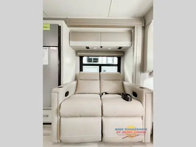 2026 Thor Motor Coach Vegas photo 17