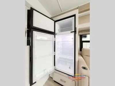 2026 Thor Motor Coach Vegas photo 18