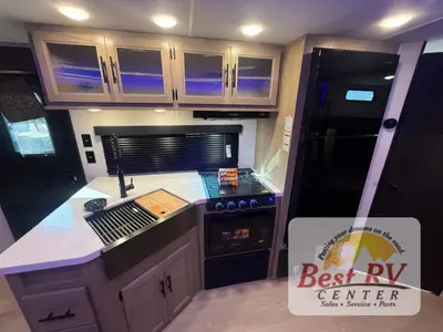 2026 Forest River RV Cherokee Grey Wolf Black Label photo 30
