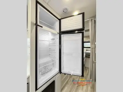 2026 Thor Motor Coach Vegas photo 27