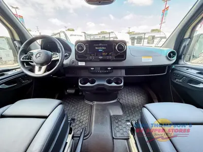 2026 Tiffin Motorhomes GH1 photo 11