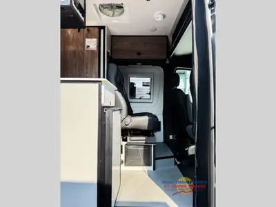 2026 Tiffin Motorhomes GH1 photo 11