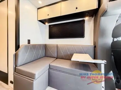 2026 Tiffin Motorhomes Open Trail photo 17