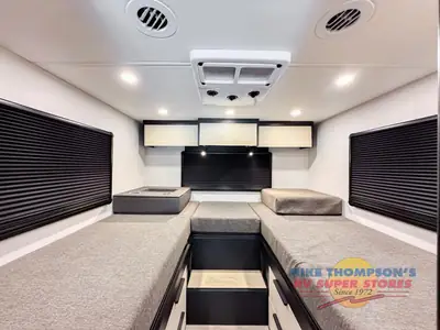2026 Tiffin Motorhomes Open Trail photo 26
