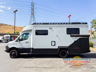 2026 Tiffin Motorhomes Open Trail photo 5