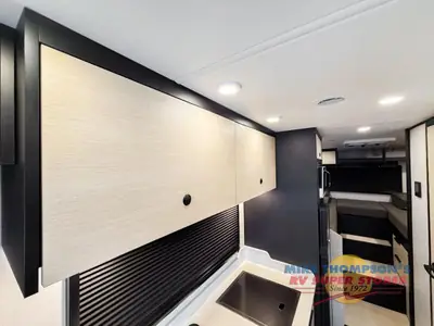 2026 Tiffin Motorhomes Open Trail photo 25