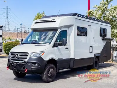 2026 Tiffin Motorhomes Open Trail photo 4