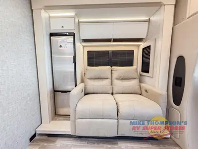 2026 Tiffin Motorhomes Wayfarer photo 11