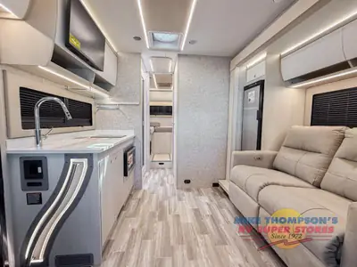 2026 Tiffin Motorhomes Wayfarer photo 10