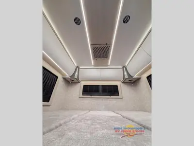 2026 Tiffin Motorhomes Wayfarer photo 16