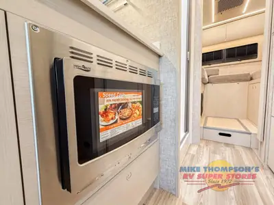 2026 Tiffin Motorhomes Wayfarer photo 14