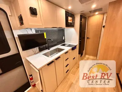 2026 Winnebago Micro Minnie photo 25