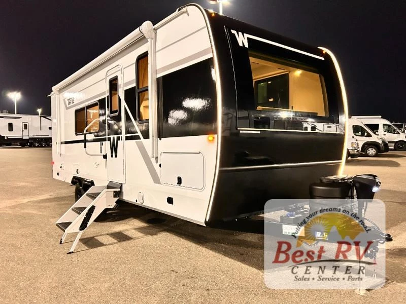2026 Winnebago Thrive exterior