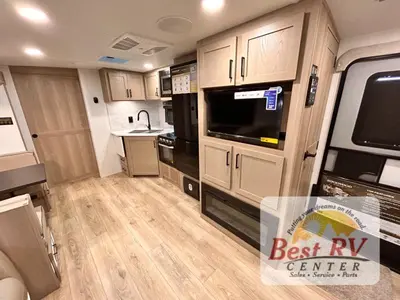 2026 Forest River RV Rockwood Ultra Lite photo 18