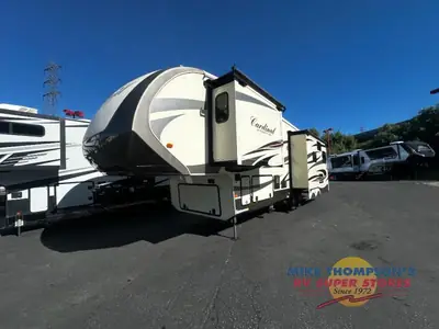 2016 Forest River RV Cardinal photo 3