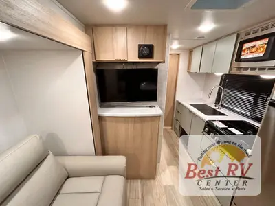 2025 Winnebago Micro Minnie photo 27