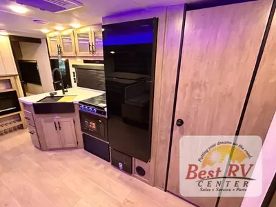 2026 Forest River RV Cherokee Grey Wolf Black Label photo 42