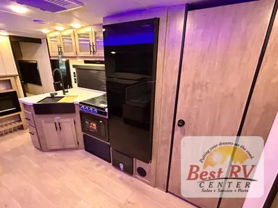 2026 Forest River RV Cherokee Grey Wolf Black Label photo 42