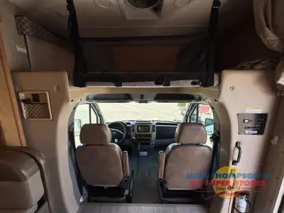 2019 Thor Motor Coach Quantum Sprinter photo 7