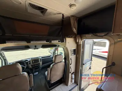 2019 Thor Motor Coach Quantum Sprinter photo 8